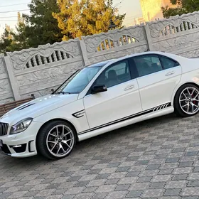 Mercedes-Benz C300 2012