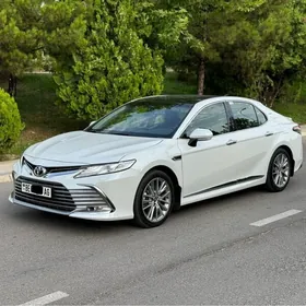 Toyota Camry 2023