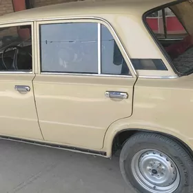 Lada 2104 1983