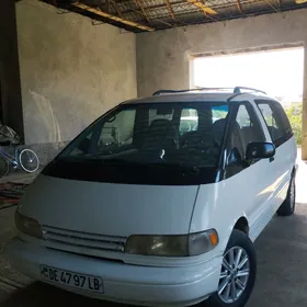 Toyota Previa 1992