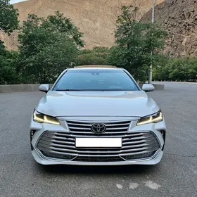 Toyota Avalon 2019