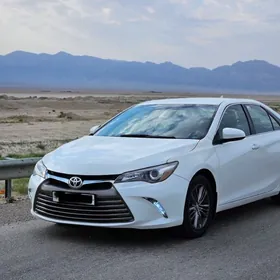 Toyota Camry 2015