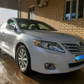 Toyota Camry 2011