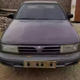 Nissan Maxima 1989