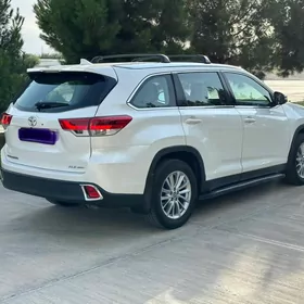 Toyota Highlander 2019