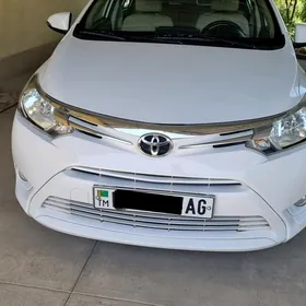 Toyota Yaris 2014