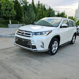 Toyota Highlander 2019
