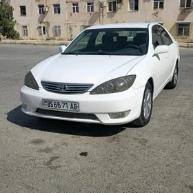 Toyota Camry 2005