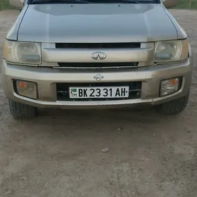 Infiniti QX4 2002