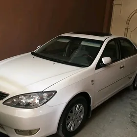 Toyota Camry 2004