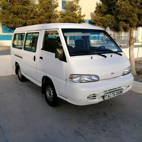 Toyota Hiace 2000