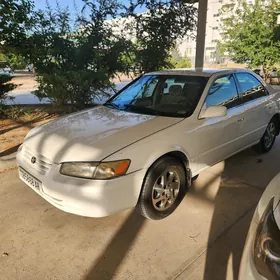 Toyota Camry 1999