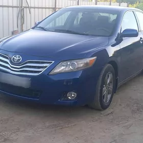 Toyota Camry 2010