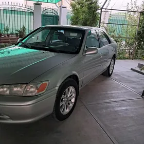 Toyota Camry 2000