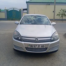 Opel Astra 2004