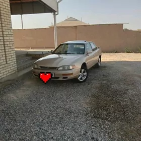 Toyota Camry 1993