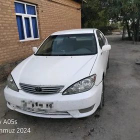 Toyota Camry 2005