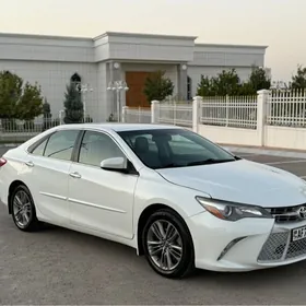 Toyota Camry 2016