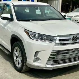 Toyota Highlander 2019