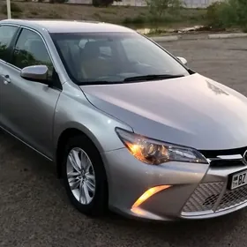 Toyota Camry 2017