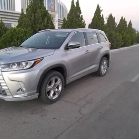 Toyota Highlander 2019