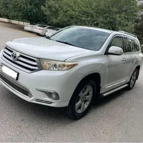 Toyota Highlander 2011