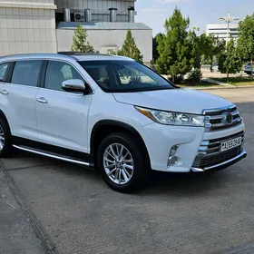 Toyota Highlander 2019