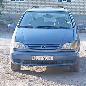 Toyota Sienna 2002