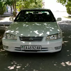 Toyota Camry 2000