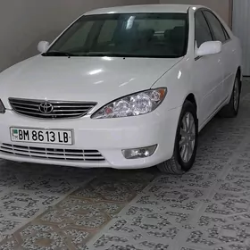 Toyota Camry 2004