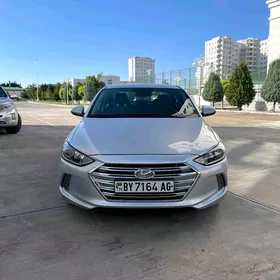 Hyundai Elantra 2018