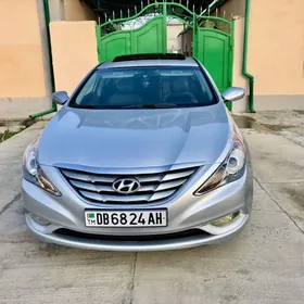 Hyundai Sonata 2011