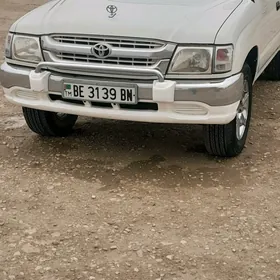 Toyota Hilux 2002