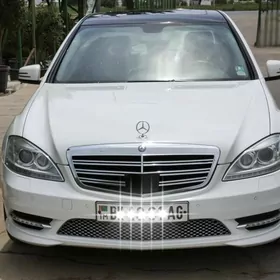 Mercedes-Benz S-Class 2006