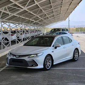 Toyota Camry 2024