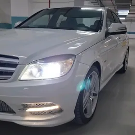 Mercedes w204 2008 onunin faralary