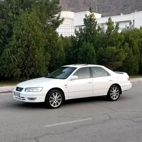 Toyota Camry 2001