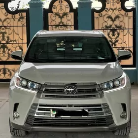 Toyota Highlander 2017