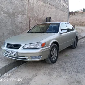 Toyota Camry 2000