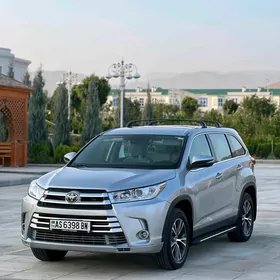 Toyota Highlander 2019