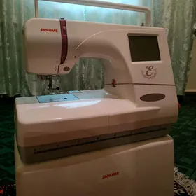 JANOME 350E  bir iññe