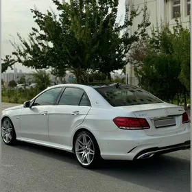 Mercedes-Benz E-Class 2012