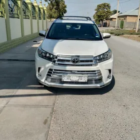 Toyota Highlander 2019