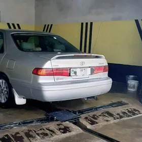 Toyota Camry 2001