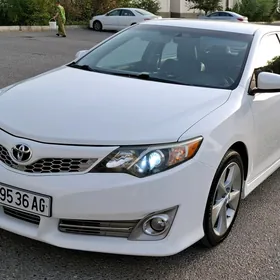 Toyota Camry 2013