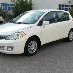 Nissan Versa 2010