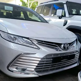 Toyota Camry 2024