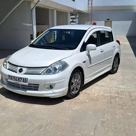 Nissan Versa 2010