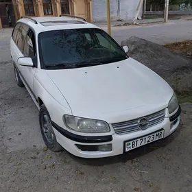 Opel Omega 1995