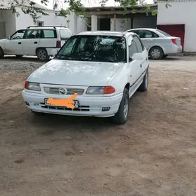 Opel Astra 1998